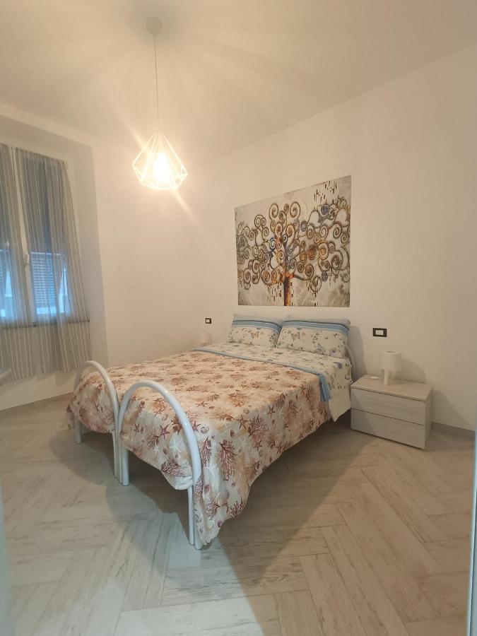 Casa Vacanze Via Nizza 57 Zinola-Wifi Savona Exterior photo