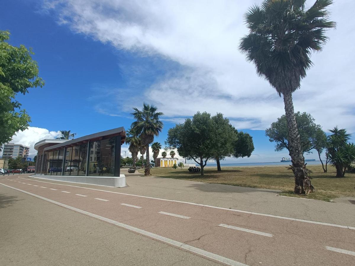 Casa Vacanze Via Nizza 57 Zinola-Wifi Savona Exterior photo