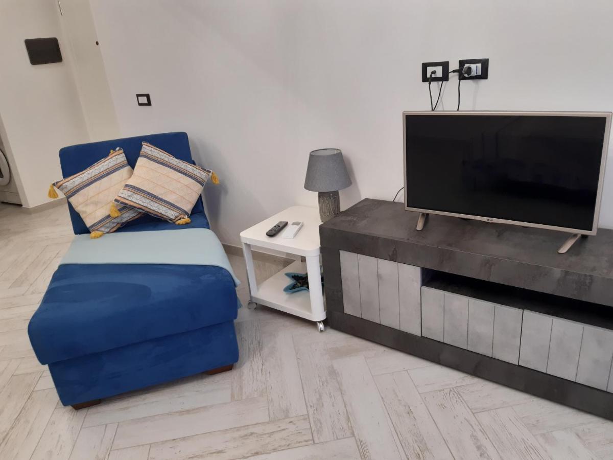 Casa Vacanze Via Nizza 57 Zinola-Wifi Savona Exterior photo